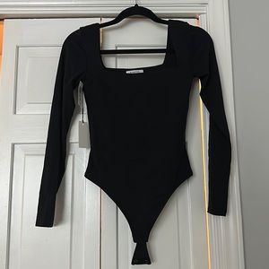 Aritzia Babaton Bodysuit